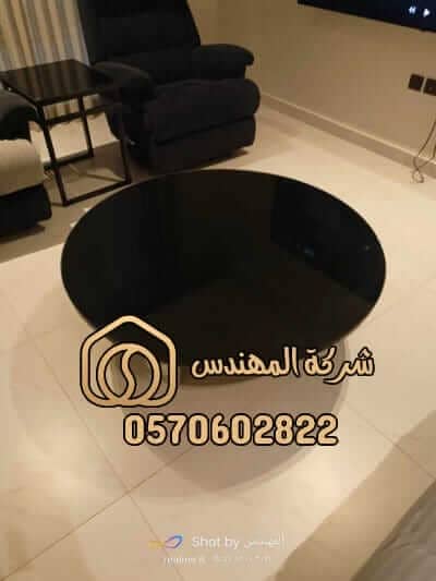 طاولات زجاج للمجالس